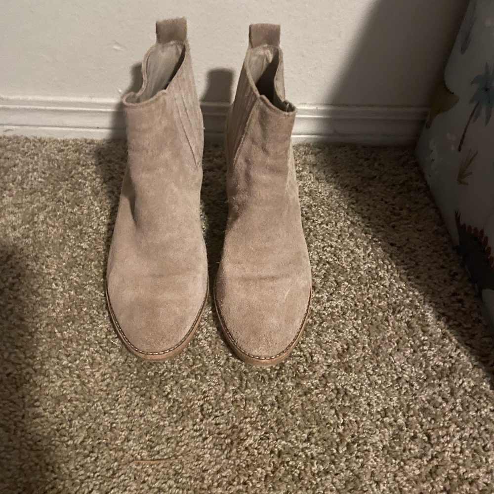 Women's Tan Suede Ankle Boots